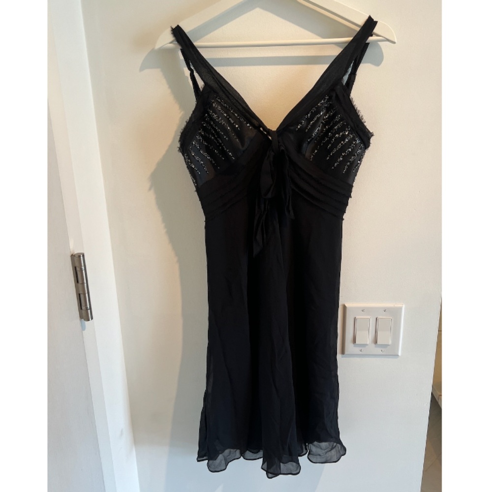 vintage BCBG 100% silk cocktail dress - black, size 4